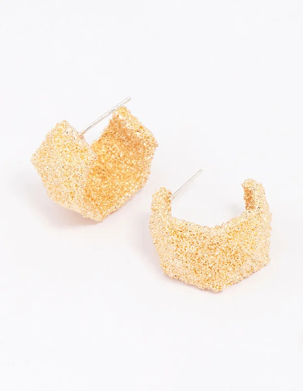 Affordable gold earrings for women-Gold Hammered Small Hoop Earrings