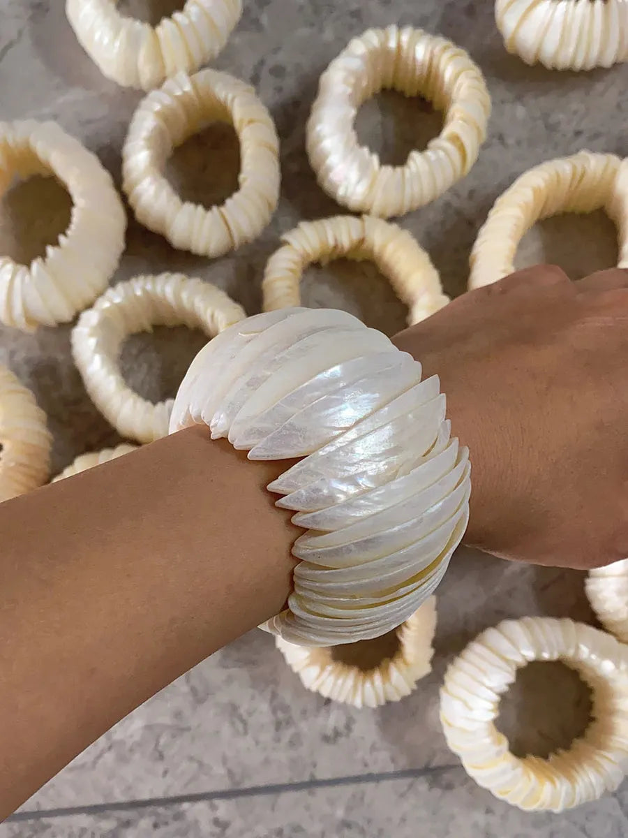 White Shell Bracelet (Natural Material, a Little Gap, Please Consider Carefully before Ordering, about 145G)