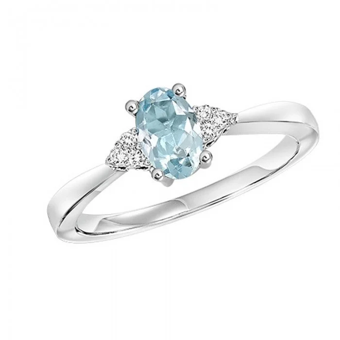 Beautiful engagement rings with vintage settings-Oval Aquamarine Ring with Side Diamonds