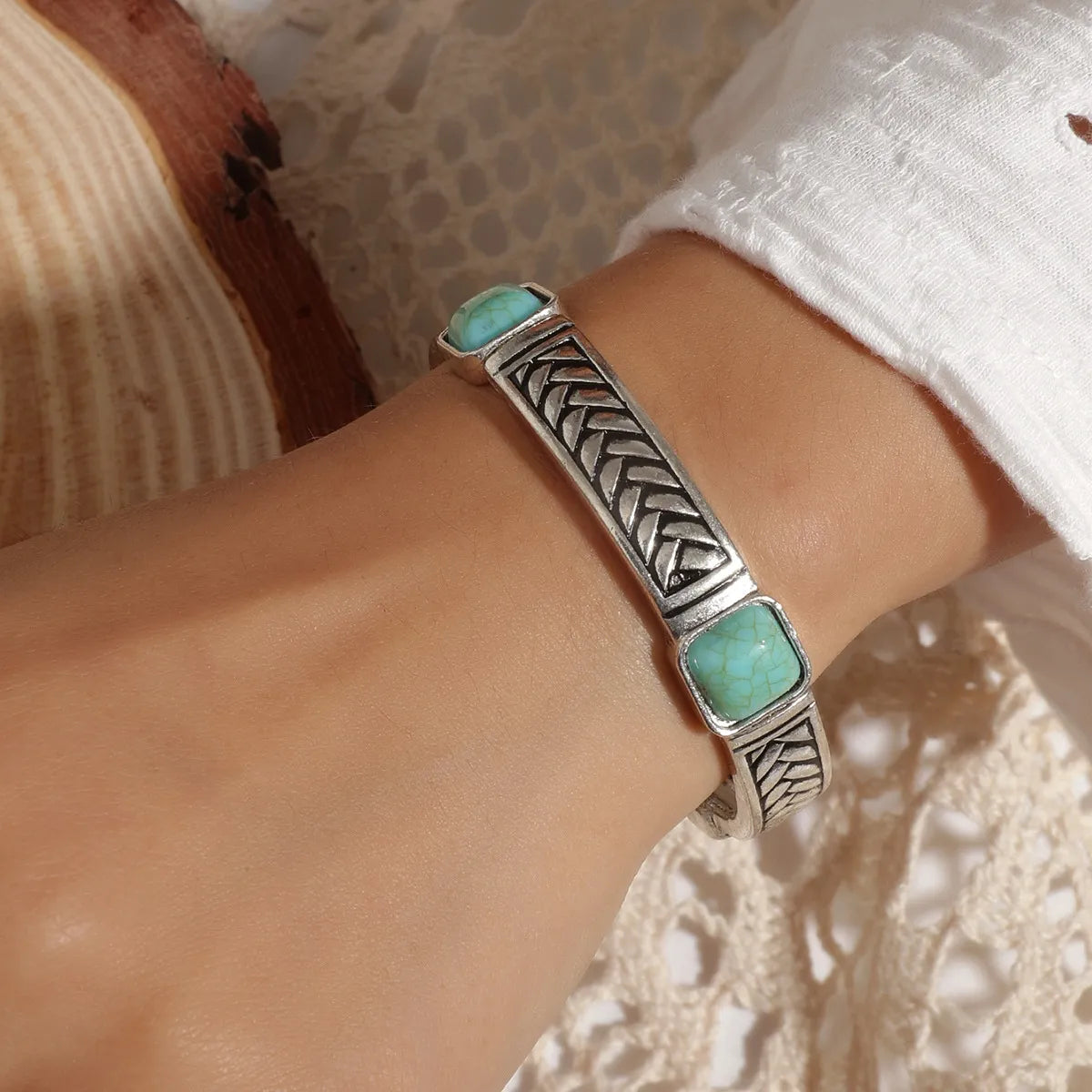 Custom bracelets with engraving for gifts-Retro Bohemian Square Alloy Plating Inlay Carving Turquoise Women'S Bangle