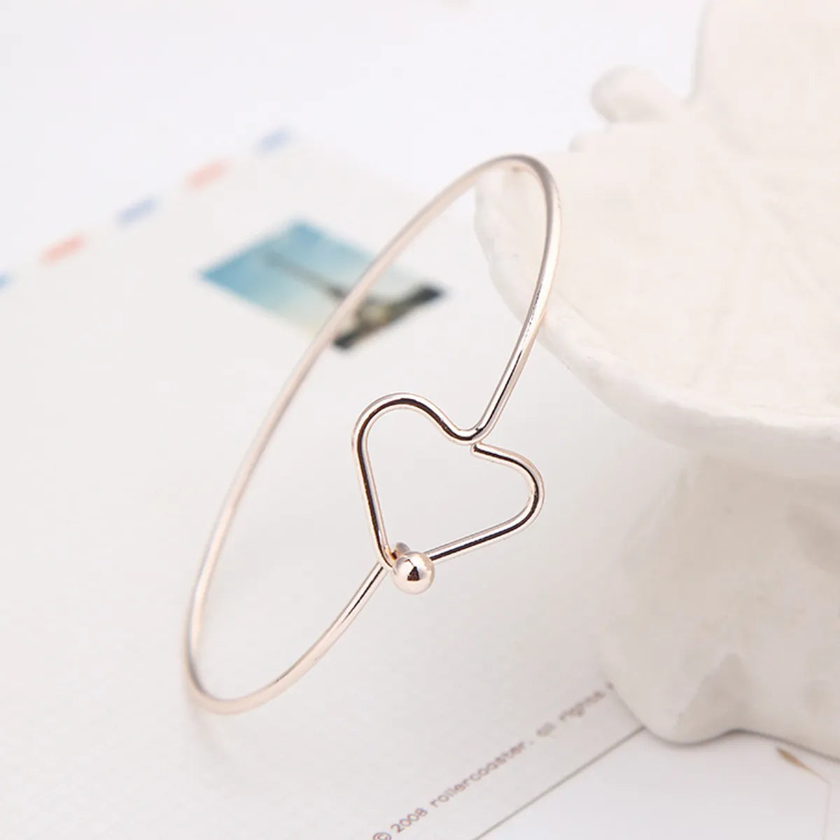 Classic bangles with cubic zirconia-Simple Style Heart Shape Metal Wholesale Bangle