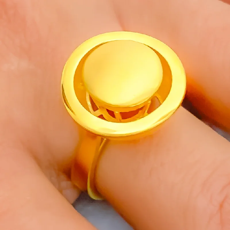 Rings with antique-style settings-Majestic Round 22k Gold Ring