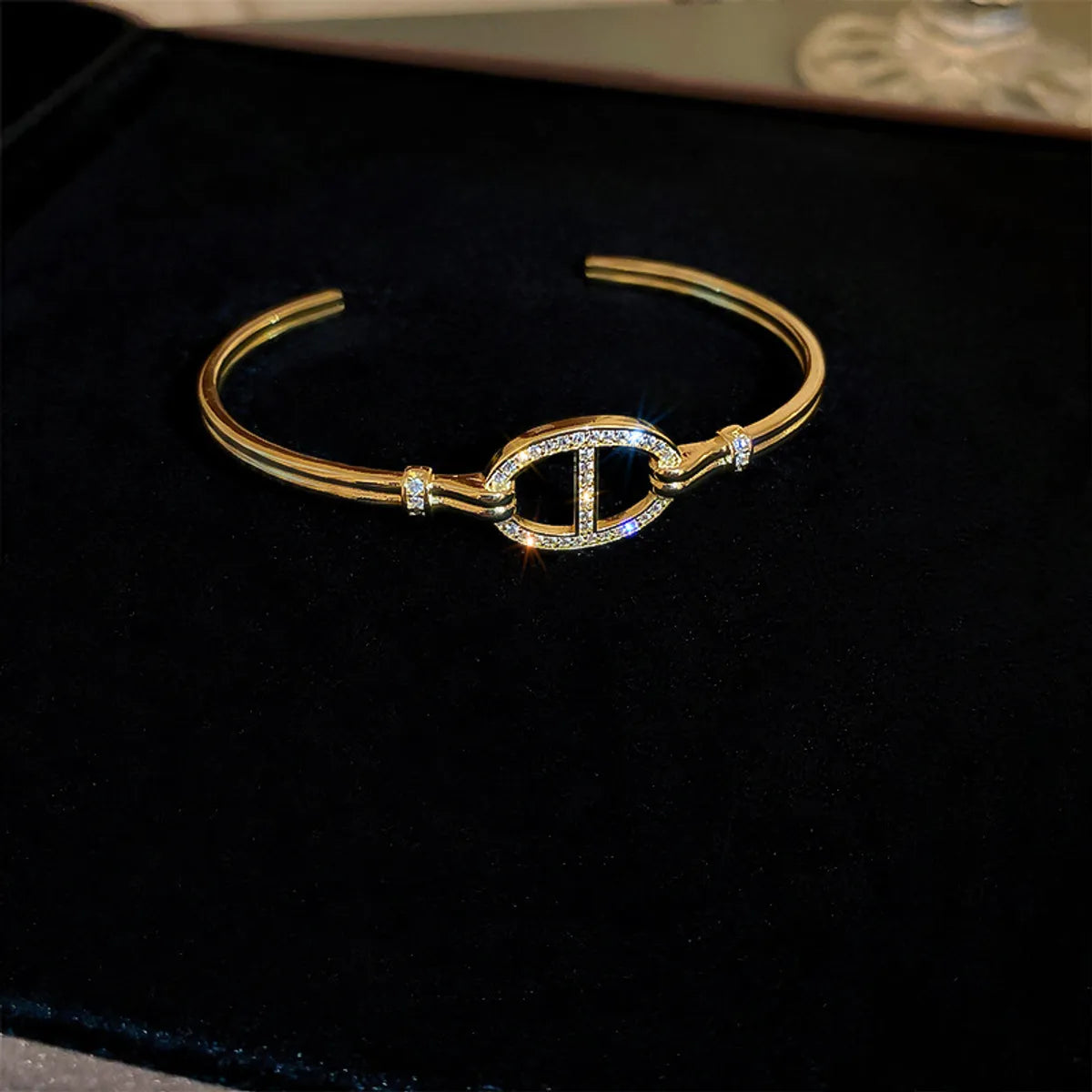 8# Bracelet-Golden Oval