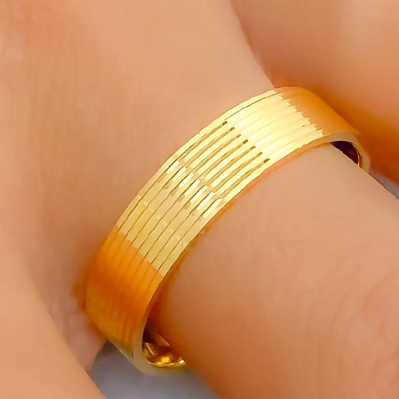 Stunning engagement rings with diamonds-Posh Contemporary 22k Gold Striped Band