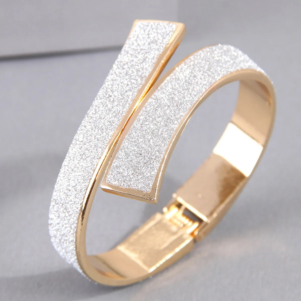 Simple bangles for everyday wear-Simple Style Irregular Alloy Women'S Bangle