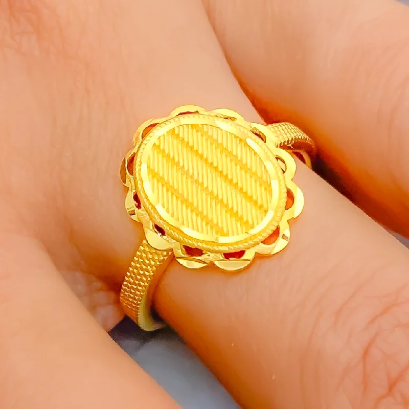 Vintage rings for women-Stylish Brilliant 22k Gold Ring